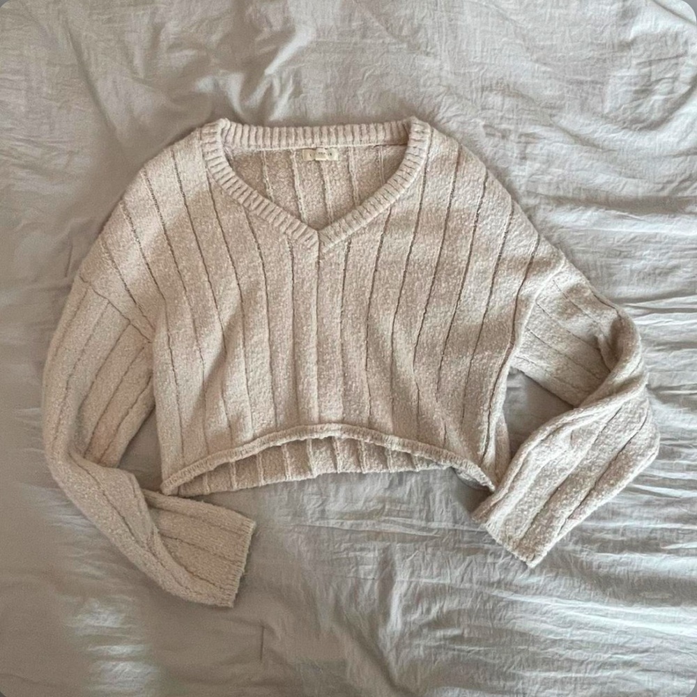 Cream pacsun LA hearts sweater
